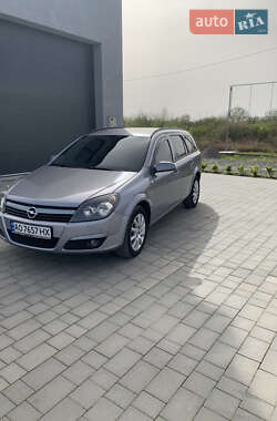 Opel Astra  2004