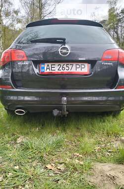 Opel Astra  2012