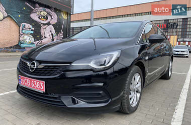Opel Astra 2021