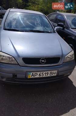 Opel Astra  2004
