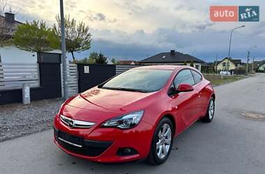 Opel Astra  2012