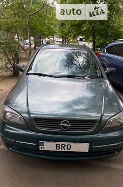 Opel Astra  2004