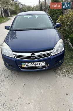 Opel Astra  2008