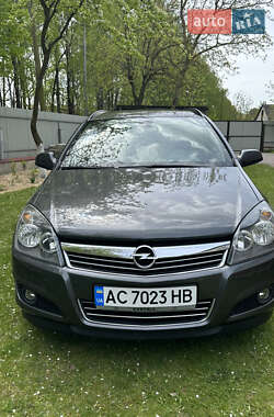 Opel Astra 2010