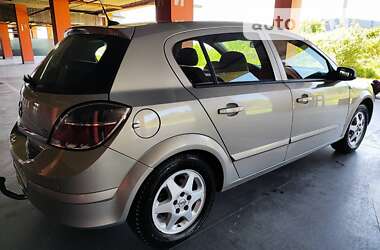 Opel Astra 2009