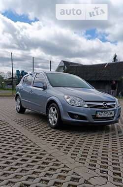 Opel Astra  2008