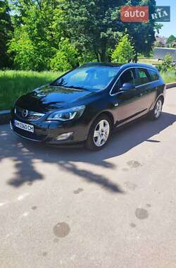 Opel Astra 2011
