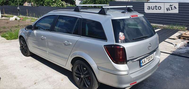 Універсал Opel Astra 2005 в Білій Церкві