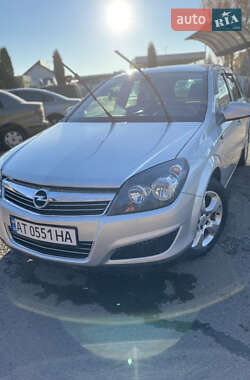 Opel Astra 2010
