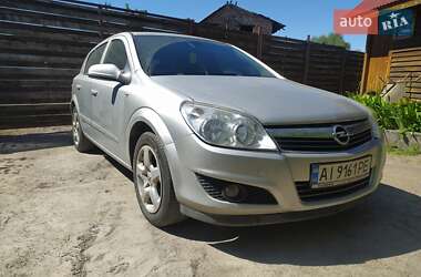 Opel Astra  2008