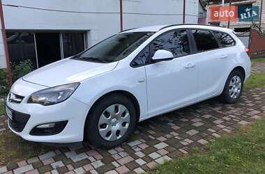 Opel Astra  2012