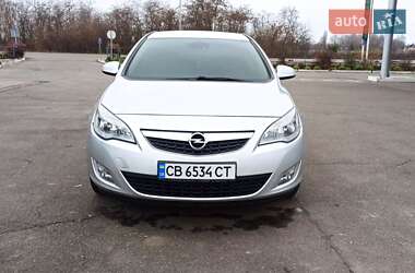 Opel Astra  2010