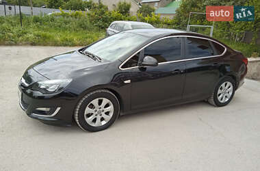 Opel Astra 2013