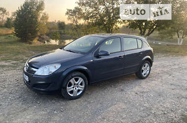 Opel Astra  2008