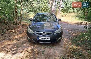 Opel Astra  2011