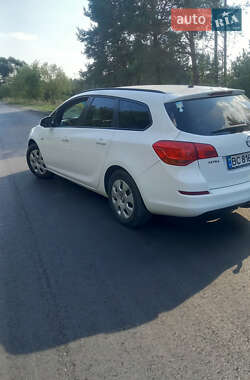 Opel Astra 2012