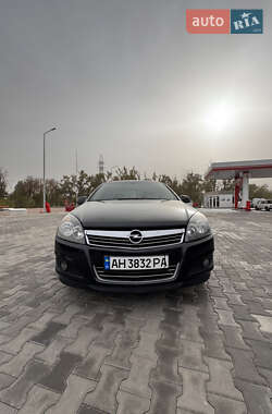 Opel Astra 2013