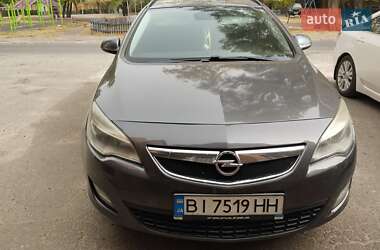 Opel Astra  2011