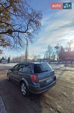 Opel Astra  2005