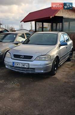 Opel Astra  2001