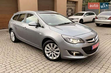 Opel Astra  2012