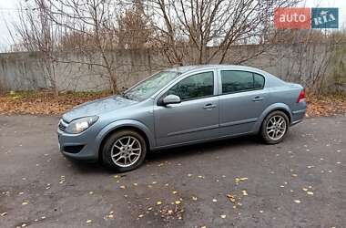 Opel Astra  2008