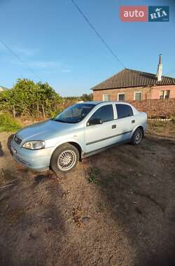 Opel Astra  2004