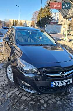 Opel Astra  2015