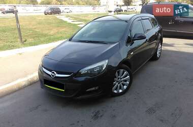 Opel Astra  2013
