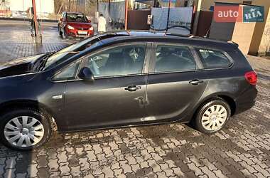 Opel Astra  2013