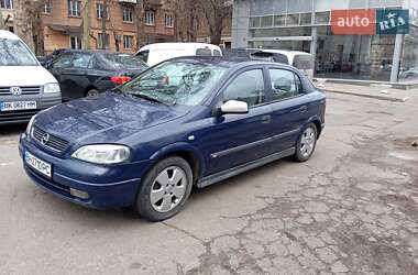 Opel Astra  2001