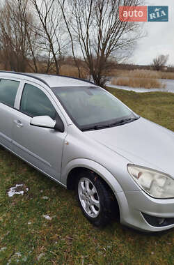 Opel Astra  2008