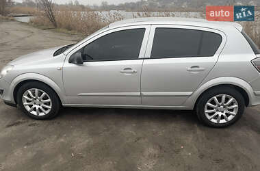 Opel Astra  2007