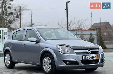 Opel Astra  2005