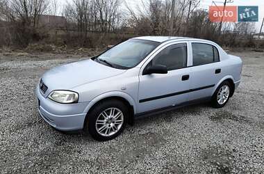 Opel Astra 2004