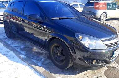 Opel Astra  2012