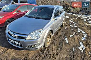 Opel Astra  2008
