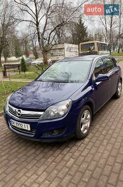 Opel Astra  2013