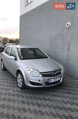 Opel Astra  2007