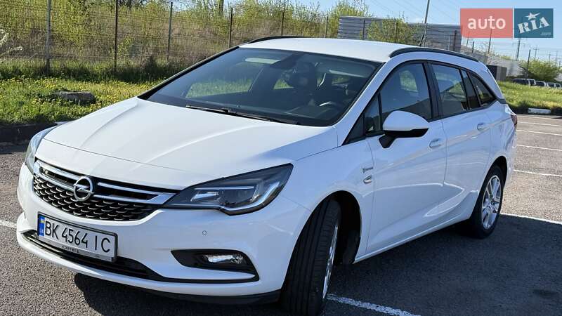 Универсал Opel Astra 2019 в Ровно