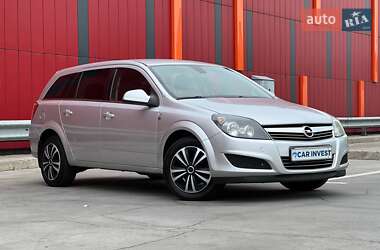Opel Astra 2010