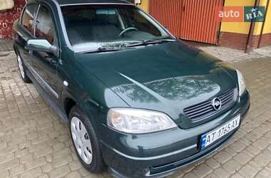 Opel Astra  2002