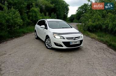 Opel Astra  2012