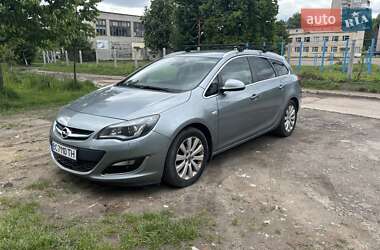 Opel Astra  2012
