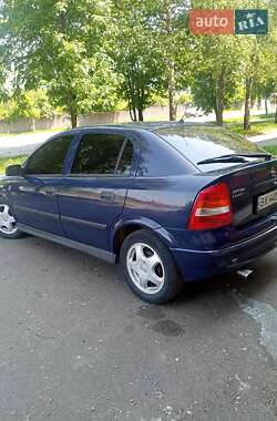 Opel Astra  2004