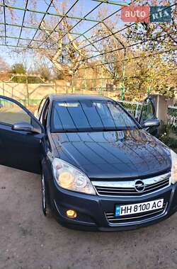 Opel Astra  2009
