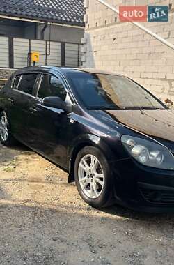 Opel Astra  2005