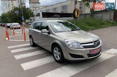 Opel Astra  2009