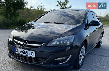 Opel Astra  2013