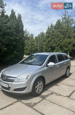 Opel Astra 2010
